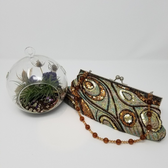 Merona Handbags - 🥂Sequin evening bag